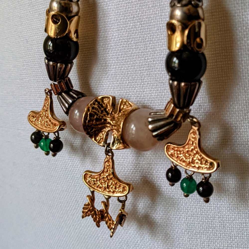 Vintage Necklace and Earrings Set - Picture 6 of 9